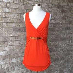 NWT BEBE 2B V-Neck Sleepless Chain Decor Top Size L 🌸